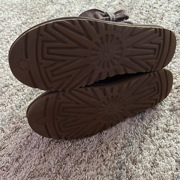 UGG Jackee Knot Sparkle Boots Stormy Grey - Picture 14 of 16